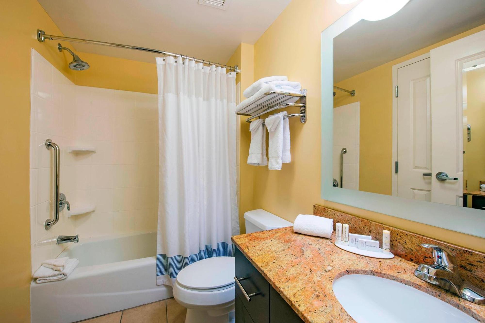 Towneplace Suites By Marriott Bethlehem Easton/Lehigh Valley Hollo Zewnętrze zdjęcie