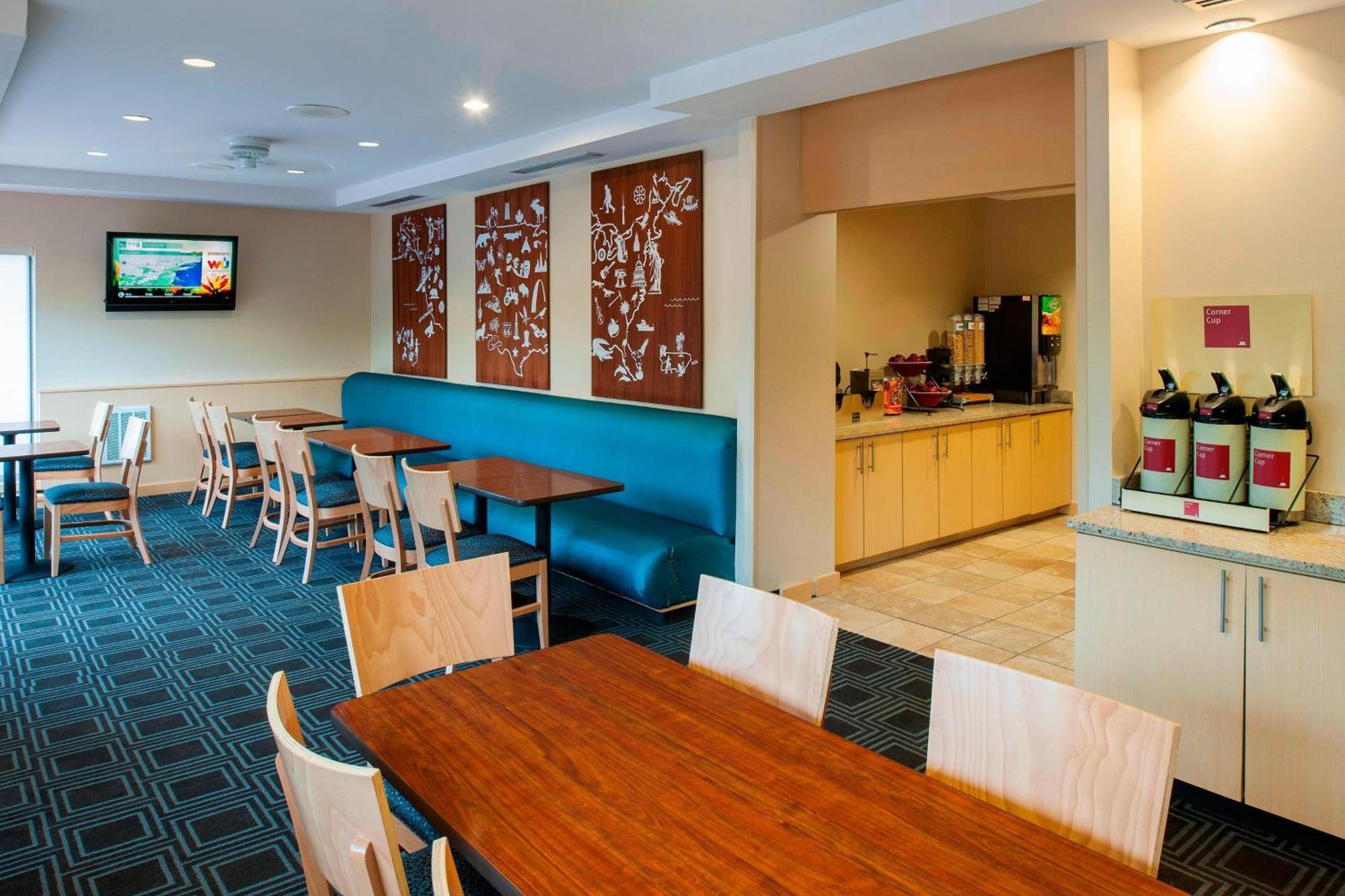 Towneplace Suites By Marriott Bethlehem Easton/Lehigh Valley Hollo Zewnętrze zdjęcie
